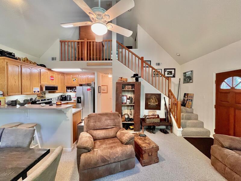 13051 Sadie D Dr - Photo 2 of 29