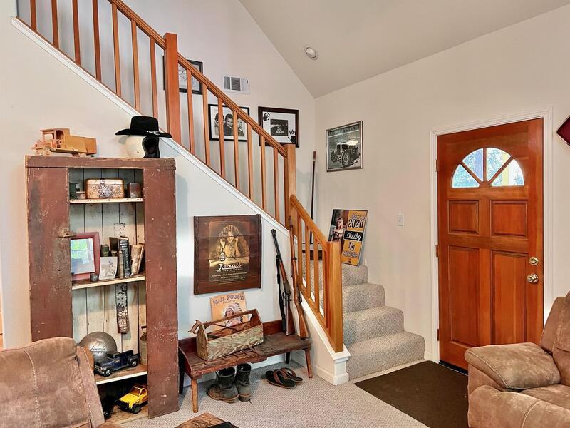 13051 Sadie D Dr - Photo 3 of 29