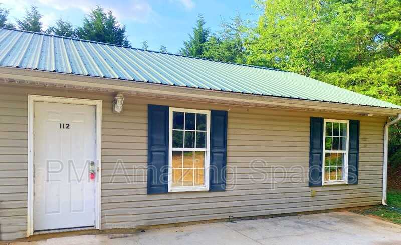 112 Bryans Way - Photo 2 of 10