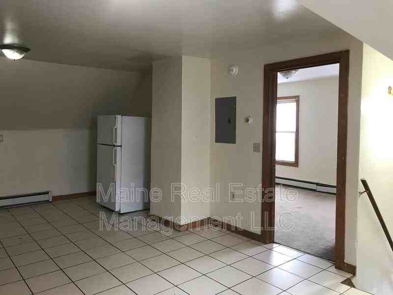 11 Tibbetts St #2 - Photo 3 of 10