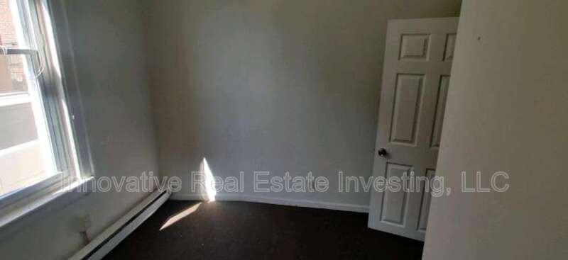 2548 N 12th St - Photo 3 of 12