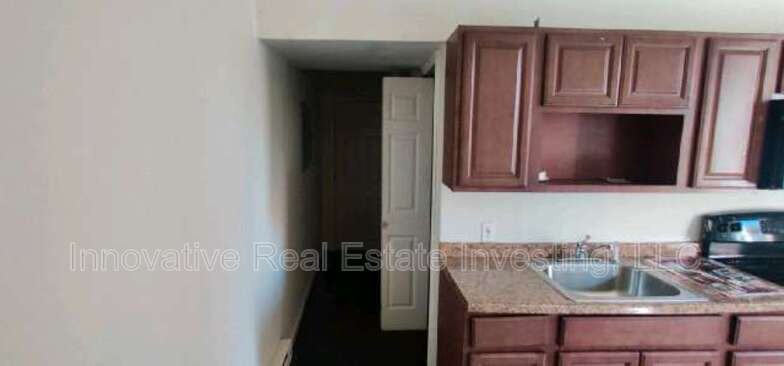 2548 N 12th St - Photo 4 of 12