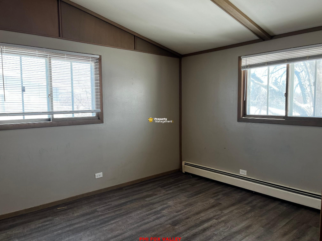 1209 Moreland St - Photo 2 of 6