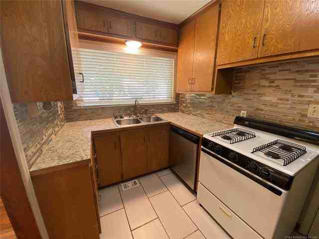 4731 South Boston Avenue #1 - Photo 4 of 11