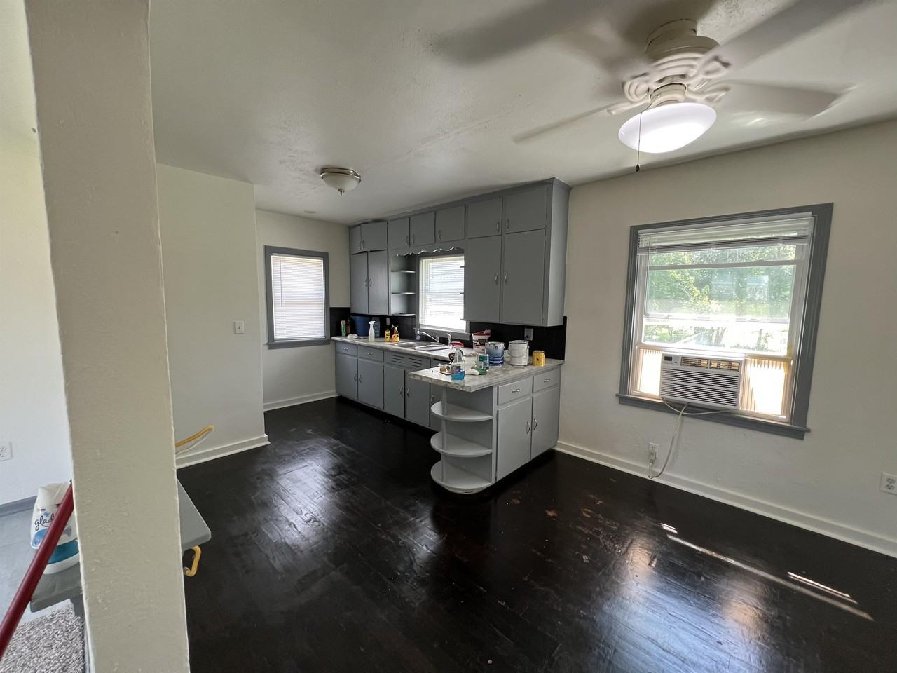 1407 32nd St Ne #1 - Photo 5 of 16