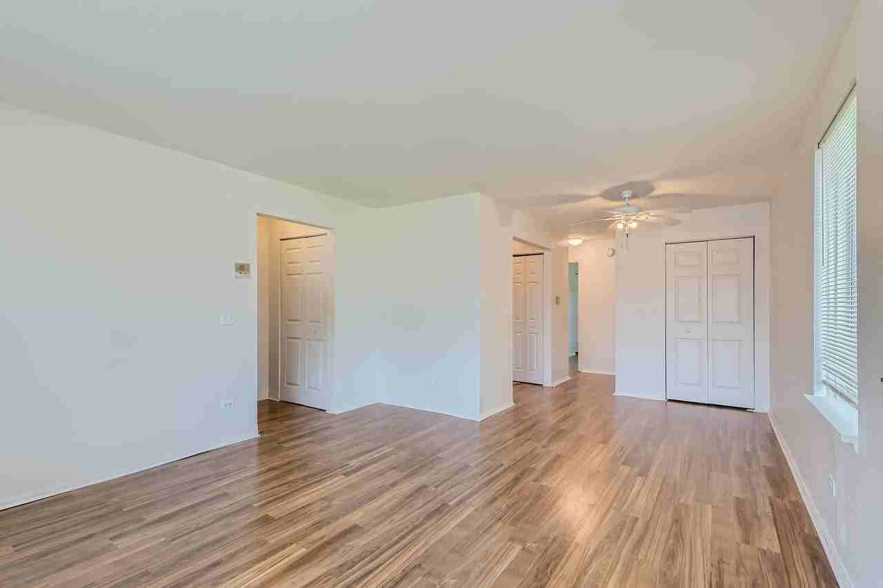 Schaumburg Terrace - Photo 2 of 32