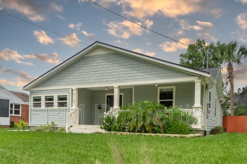 4127 Shirley Ave - Photo 3 of 47