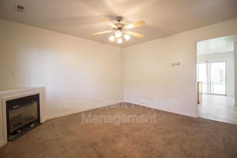 1648 N Stevens Dr #B - Photo 3 of 13