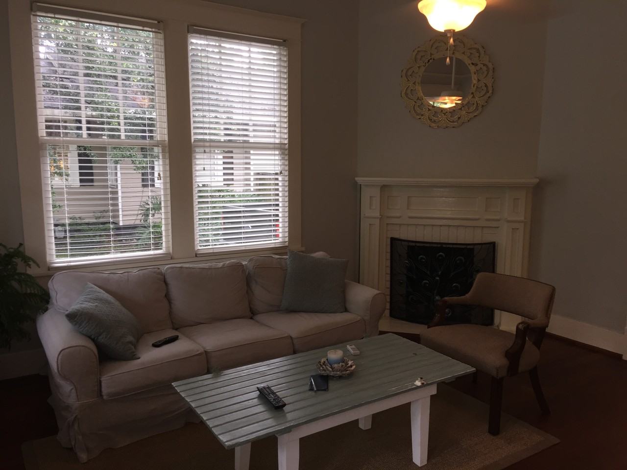 203 Houston St - Photo 3 of 23