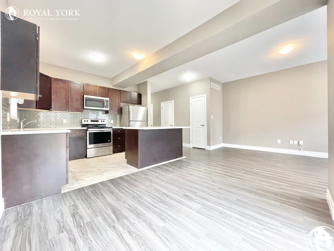 192 Hollybrook Trail - Photo 3 of 45