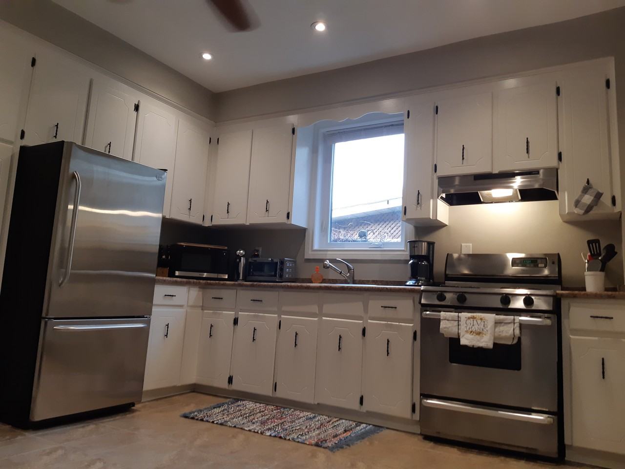 86 Edwin Ave - Photo 2 of 14