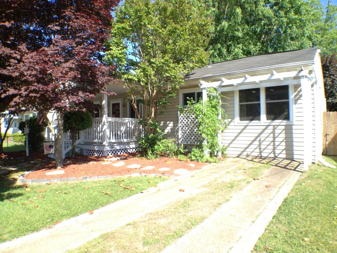 5317 Silvey Dr - Photo 2 of 18