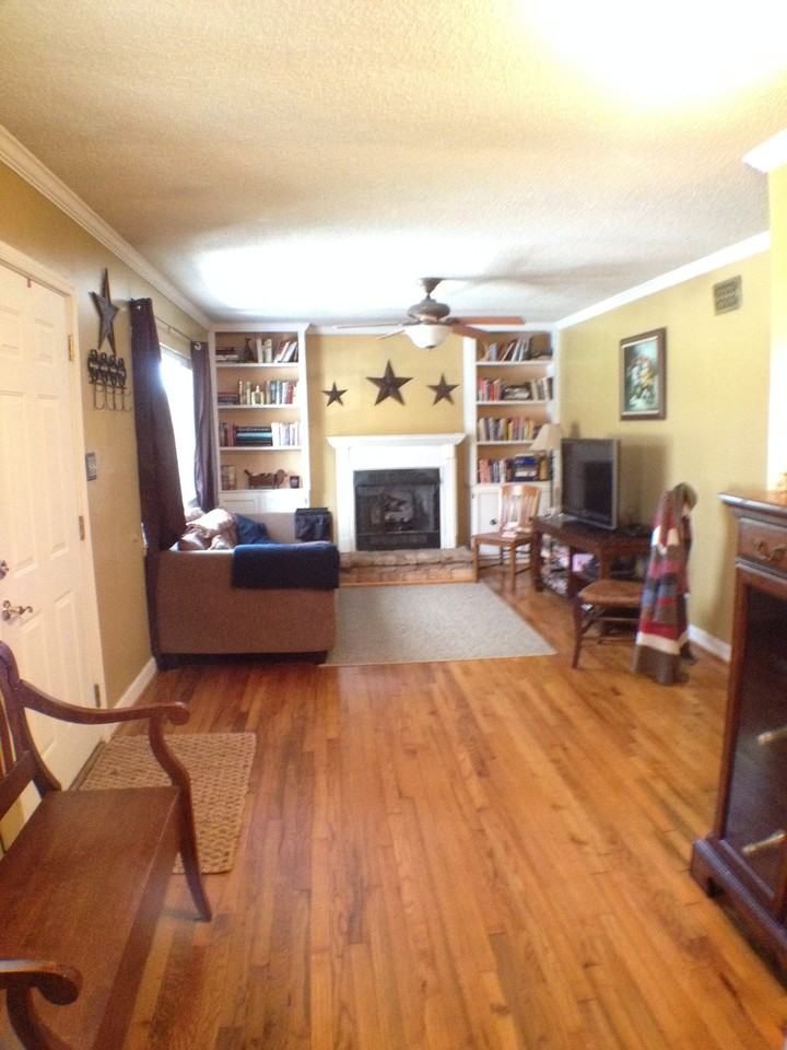 5317 Silvey Dr - Photo 3 of 18