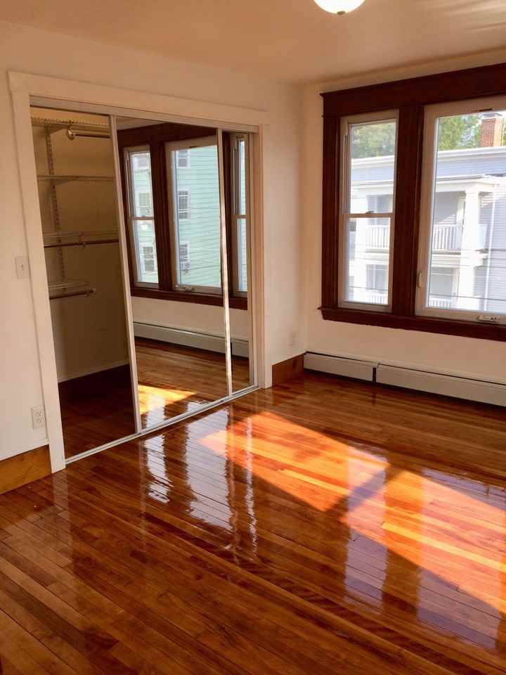 98 Walnut St #3 - Photo 5 of 12