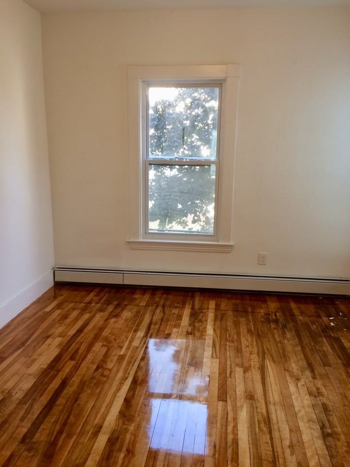 98 Walnut St #3 - Photo 6 of 12