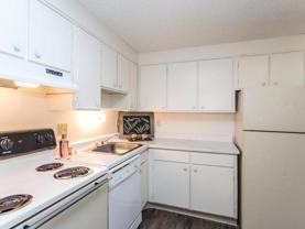 919 S Peoria St - Photo 1 of 1