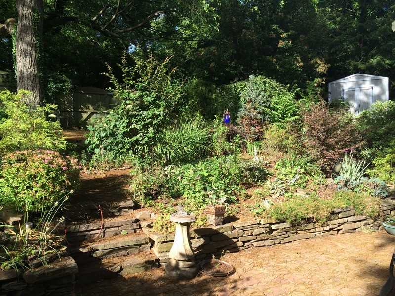 115 W Hillcrest Dr - Photo 3 of 23