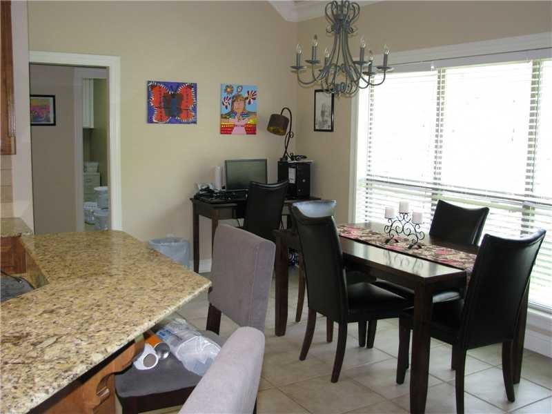 516 Grand Oaks Dr - Photo 3 of 10