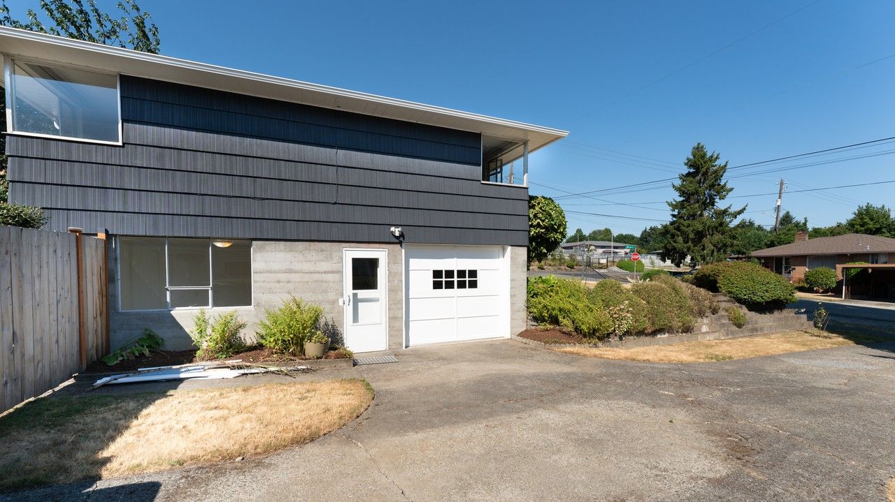 8405 S 118th St #1 - Photo 4 of 50