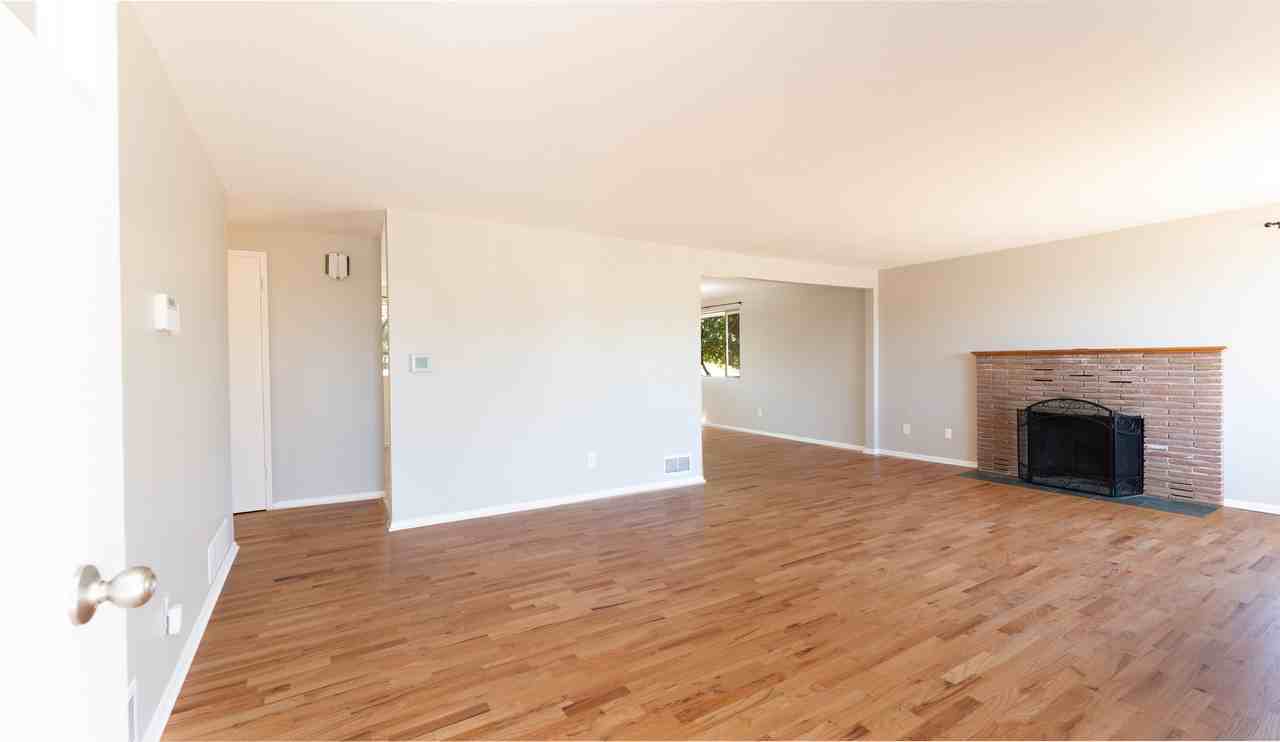 8405 S 118th St #1 - Photo 7 of 50