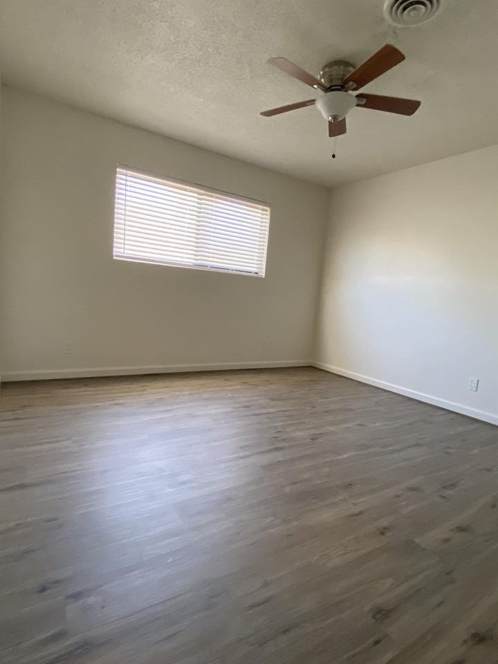 3015 Clearview Dr #1 - Photo 6 of 10