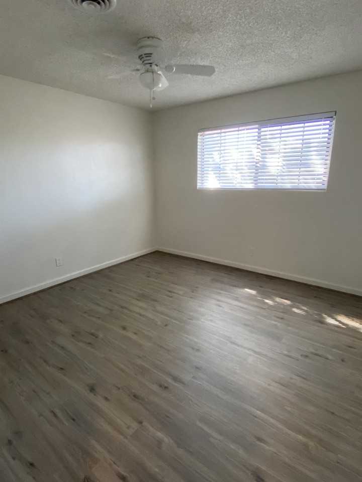 3015 Clearview Dr #1 - Photo 7 of 10