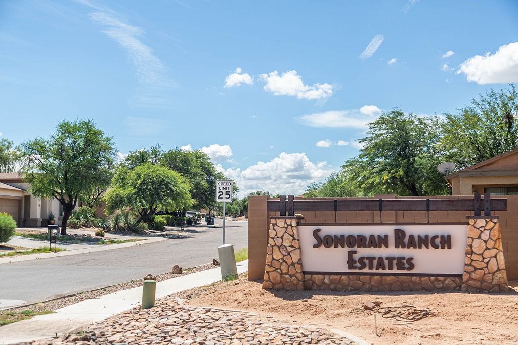 8230 W Calle Sancho Panza - 1 #1 - Photo 3 of 20