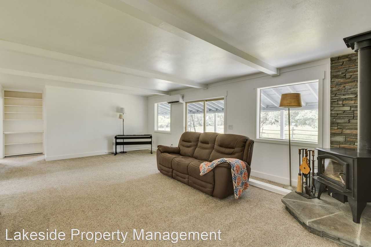 364 Misty Meadow Ln - Photo 2 of 13