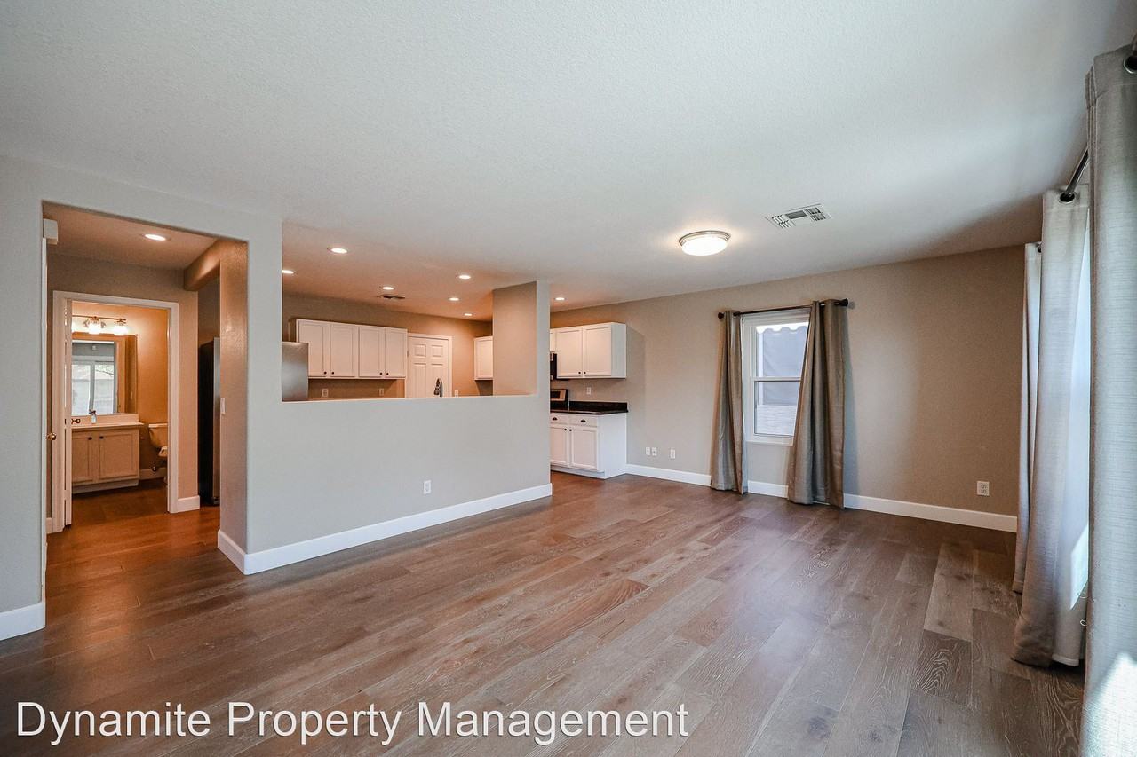 5125 E Peak View Rd - Photo 2 of 26
