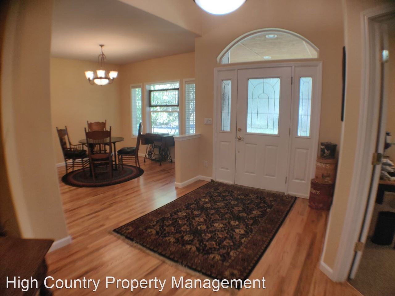 2705 Nw Champion Cir - Photo 2 of 26
