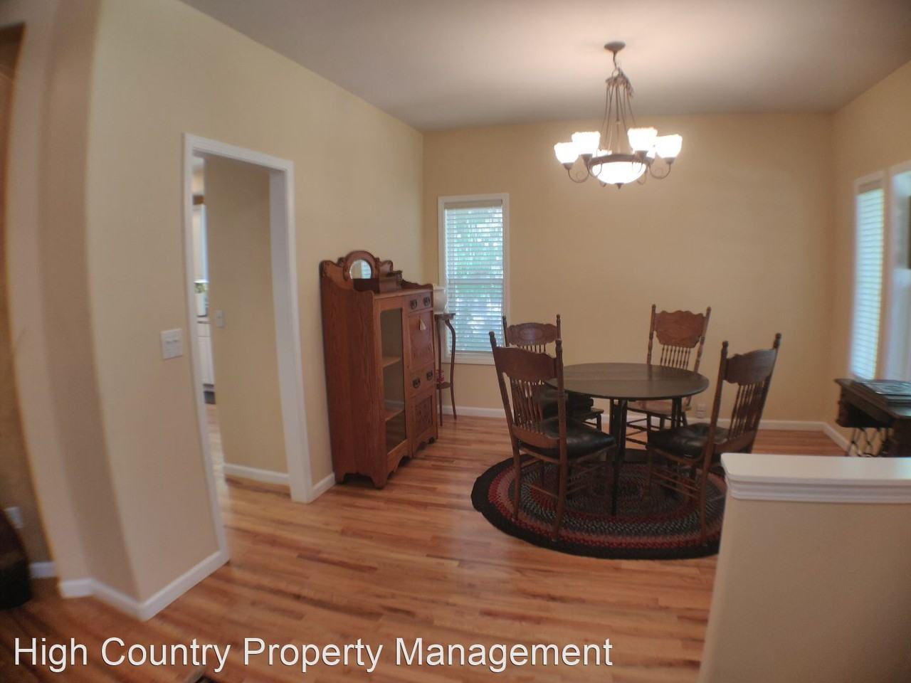 2705 Nw Champion Cir - Photo 3 of 26