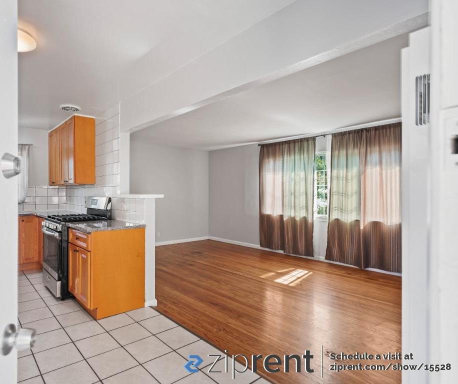 1166 Tiegen Dr #1166 - Photo 3 of 14