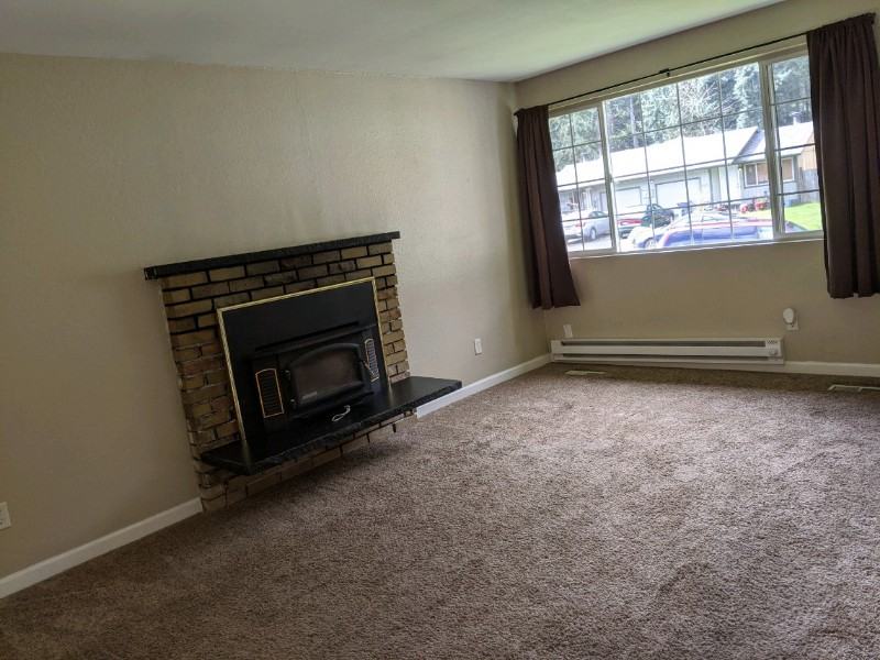 8315 59th Ave E - Photo 3 of 13