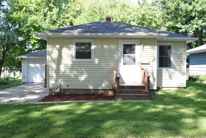 710 S Main St - Photo 2 of 17