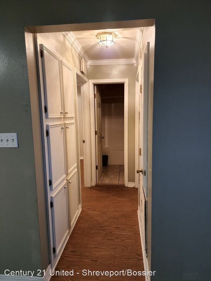 3157 Cedar Creek - Photo 3 of 10