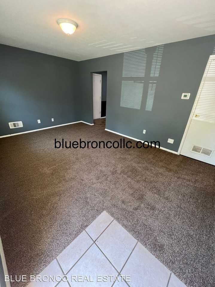 7502 E 110th St - Photo 2 of 20
