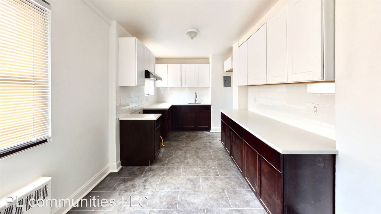 60 S Munn Avenue - Photo 3 of 17