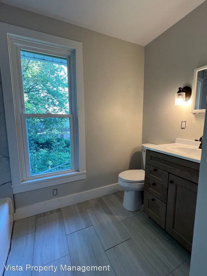 Hilton - Photo 2 of 12