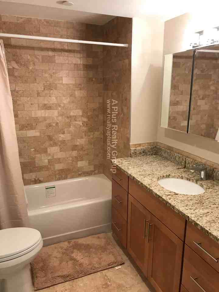 Vfw Pkwy #204 - Photo 4 of 8