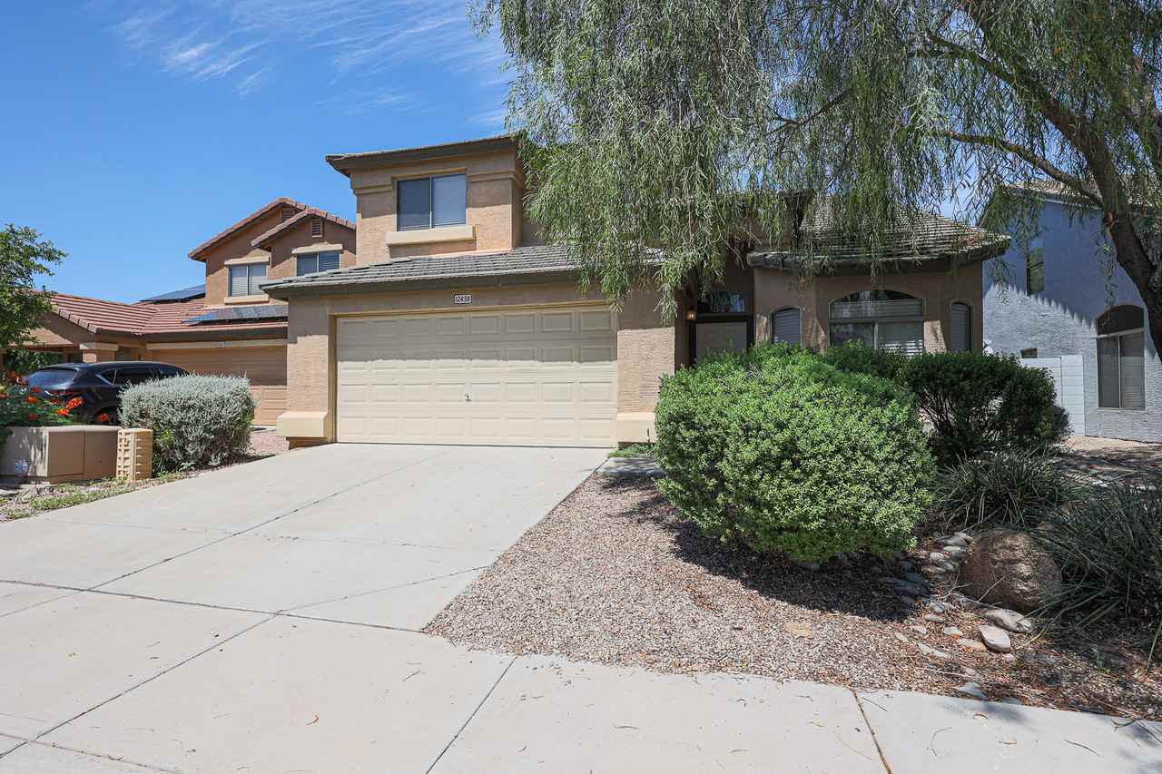 12438 W Rancho Dr - Photo 4 of 36