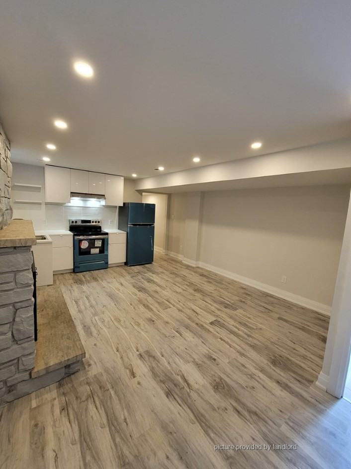 599 Glencairn Ave - Photo 3 of 11