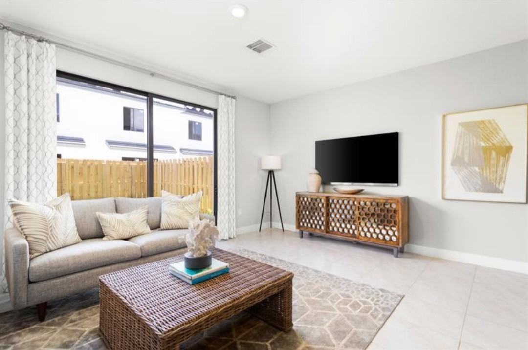 10835 Sw 235th Ln - Photo 2 of 9