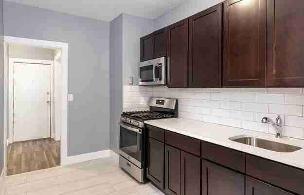 Bayonne Apartments - Photo 2 of 24