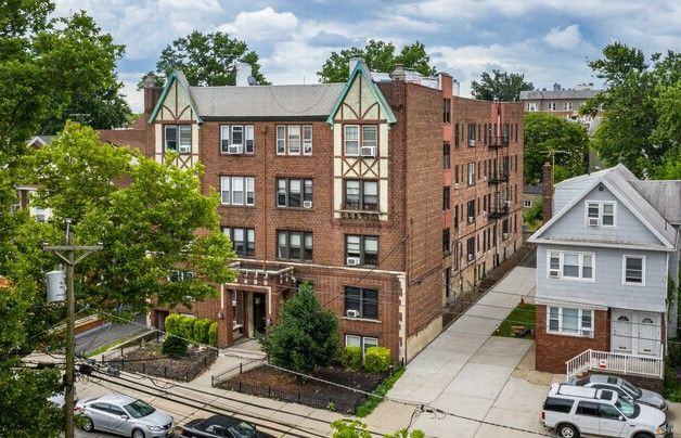 Bayonne Apartments - Photo 3 of 24