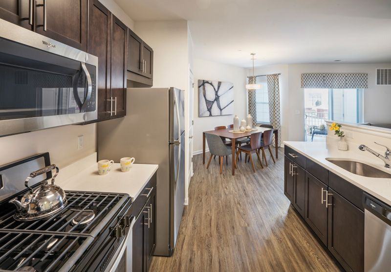 Summit Court Luxury Apartments - Photo 3 of 18