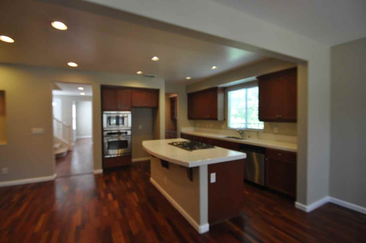 4204 Summer Gate Ave - Photo 2 of 11