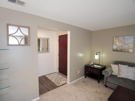 262 W Washington Center Rd - Photo 7 of 22