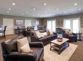 featured image of 262 W Washington Center Rd