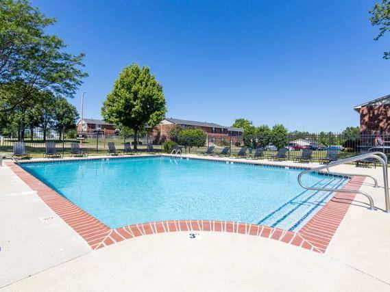 262 W Washington Center Rd - Photo 2 of 22