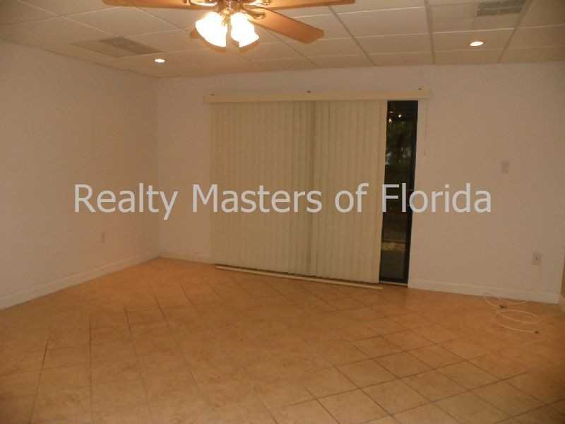 201 Avenue 23 - Photo 3 of 13